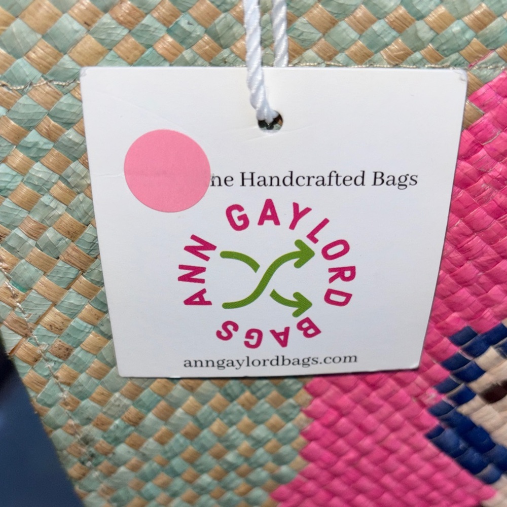 Woven Straw Tote with Pink Hair Girl Motif - Unbranded - Picture 5 of 12